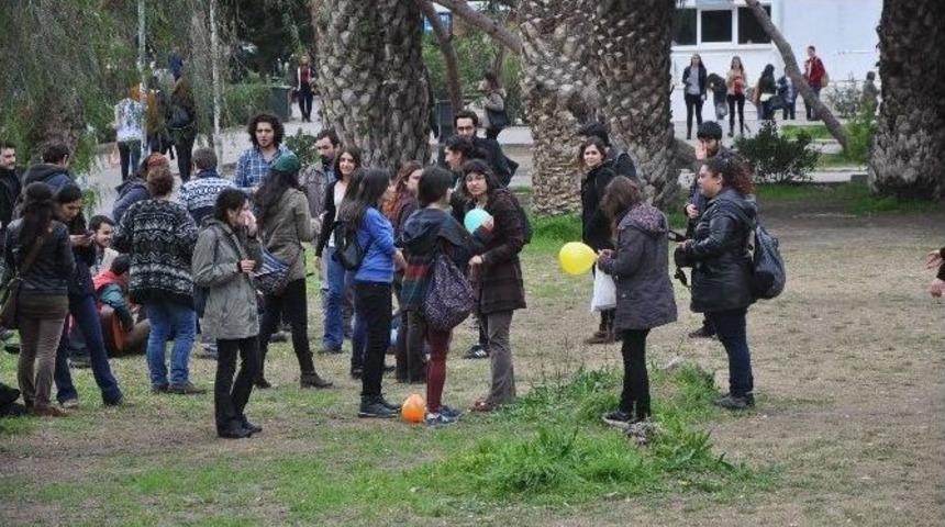 Ege &Uuml;niversitesinde &rsquo;balon&rsquo; Gerginliği