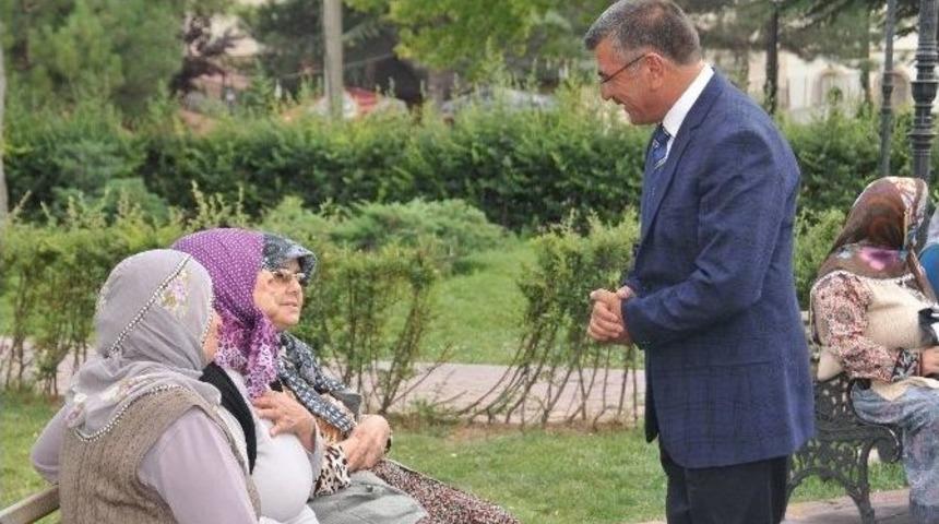 Başkan Akdoğan, Kadınlar G&uuml;n&uuml; Mesajı Yayınladı