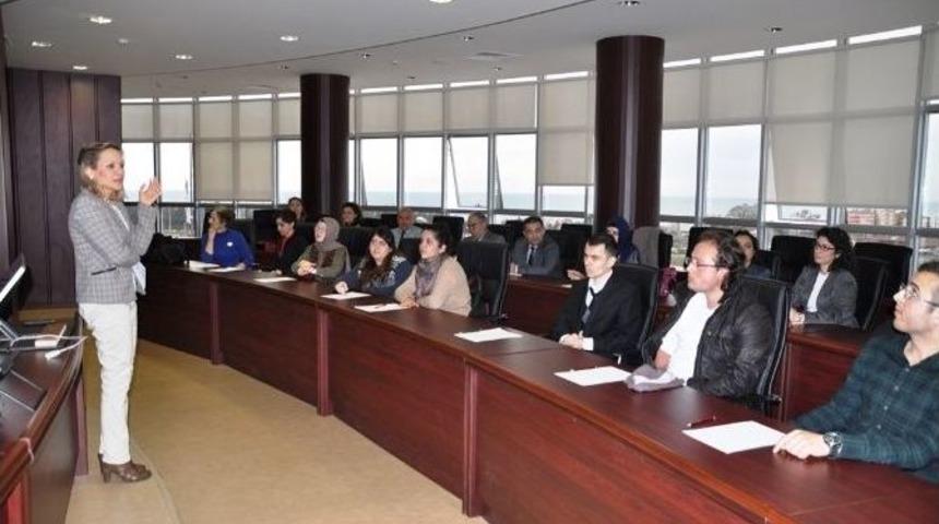 Rekt&ouml;r Akan, Engelli &Ouml;ğrencilerle Bir Araya Geldi