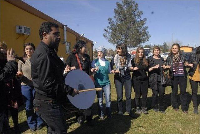 Kışanak&rsquo;tan 8 Mart Resmi Tatil Olsun &Ccedil;ağrısı 1