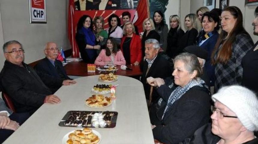 26 Yaşındaki Avukat, Chp'den Aday Adayı Oldu