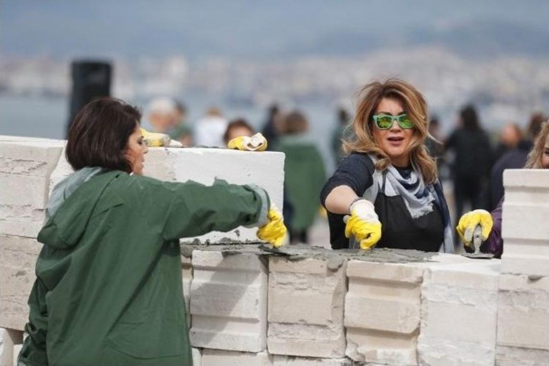 Kadınlar Şiddete Karşı Duvar &Ouml;rd&uuml;