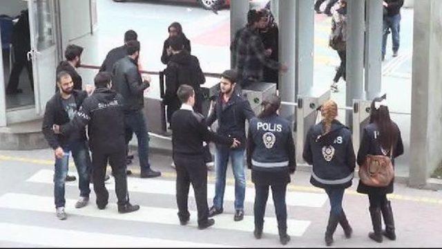 Kadınlardan "toplumsal Cinsiyet Adaleti Kongresi" Protestosu 2