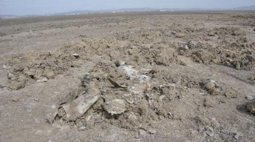 2 Pilotun Şehit Olduğu U&ccedil;ağın Enkazı Kaldırıldı, Kaza Yerinde Birka&ccedil; Metal Par&ccedil;ası Kaldı