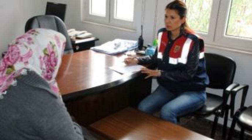&rsquo;infaz Vakti Gelen Kadını&rsquo; Son Anda Jandarma Kurtardı