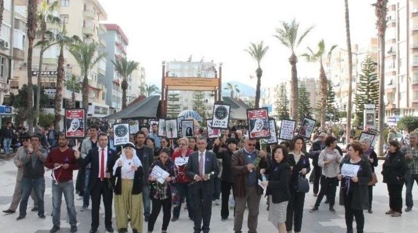 Kumluca&rsquo;da Kadınlar G&uuml;n&uuml; Y&uuml;r&uuml;y&uuml;ş&uuml; D&uuml;zenlendi