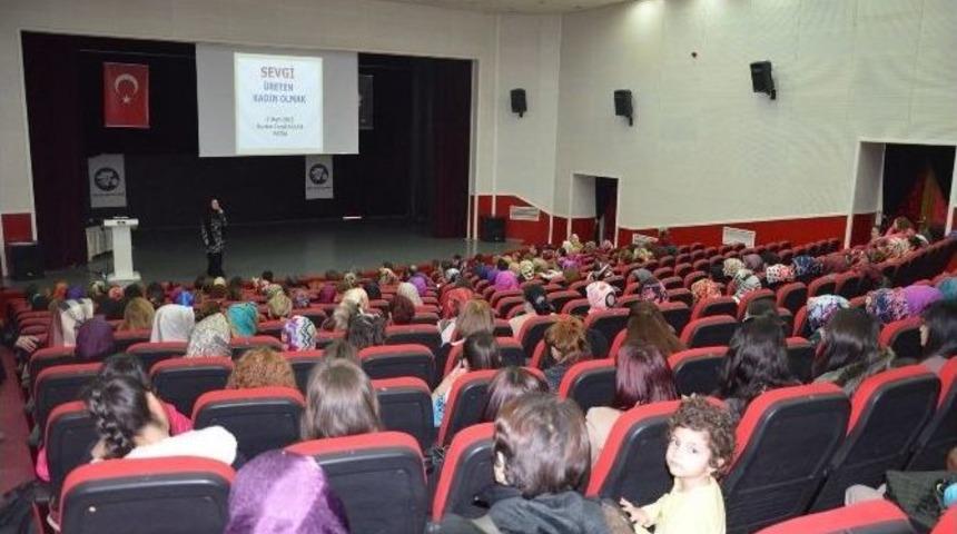 Kadın Girişimcilerden Konferans