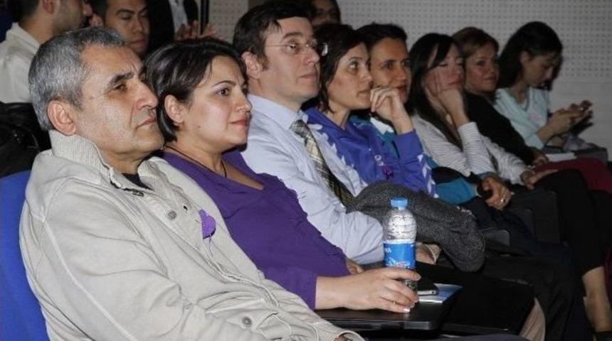 Pa&uuml;&rsquo;de "kadın Ve Spor" Konulu Panel D&uuml;zenlendi