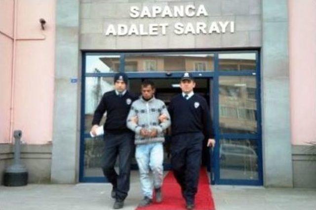 Otomobili &Ccedil;almak İsterken Polise Yakalandı 1