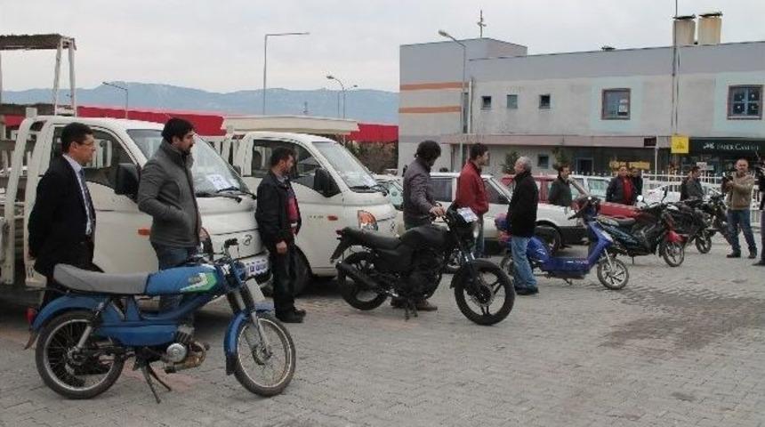 &Ccedil;alınan Ara&ccedil;lar Sahiplerine Teslim Edildi
