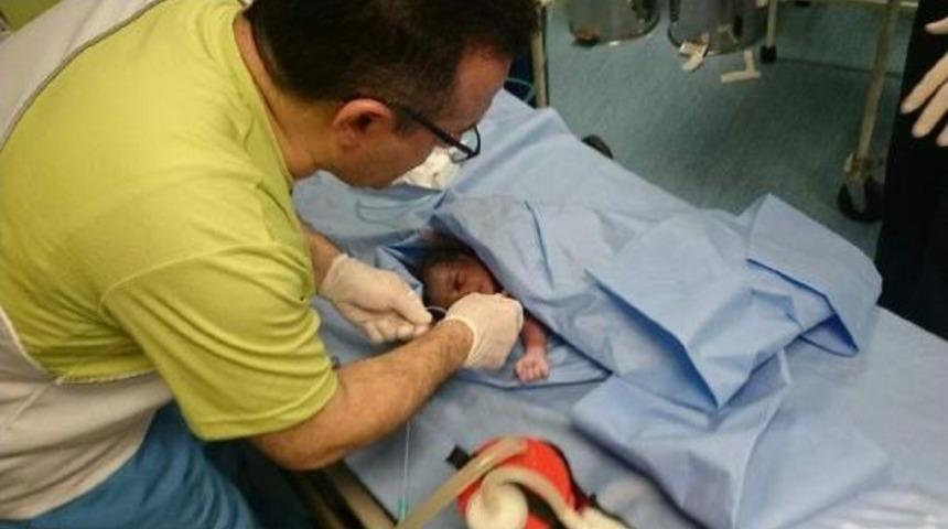 Senegalli Yolcu Atat&uuml;rk Havalimanı'nda Doğum Yaptı