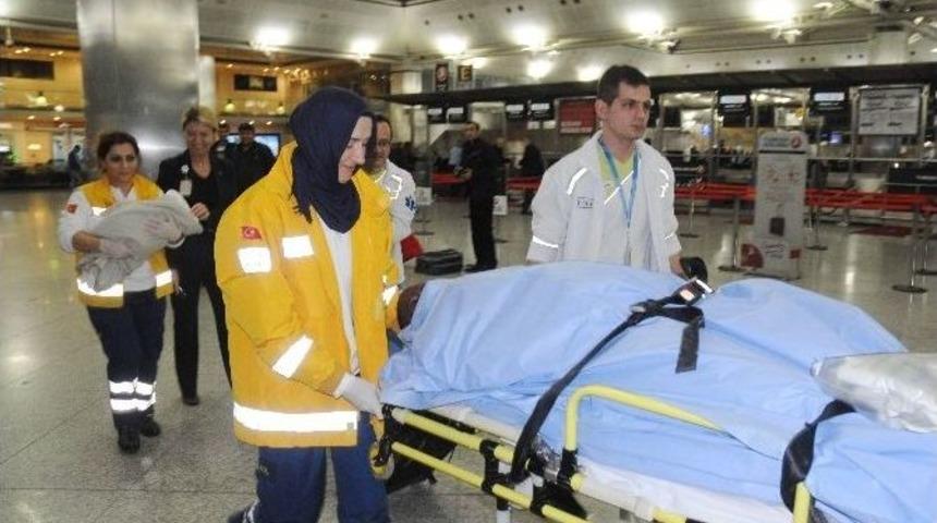 U&ccedil;ağı Beklerken Doğum Yaptı