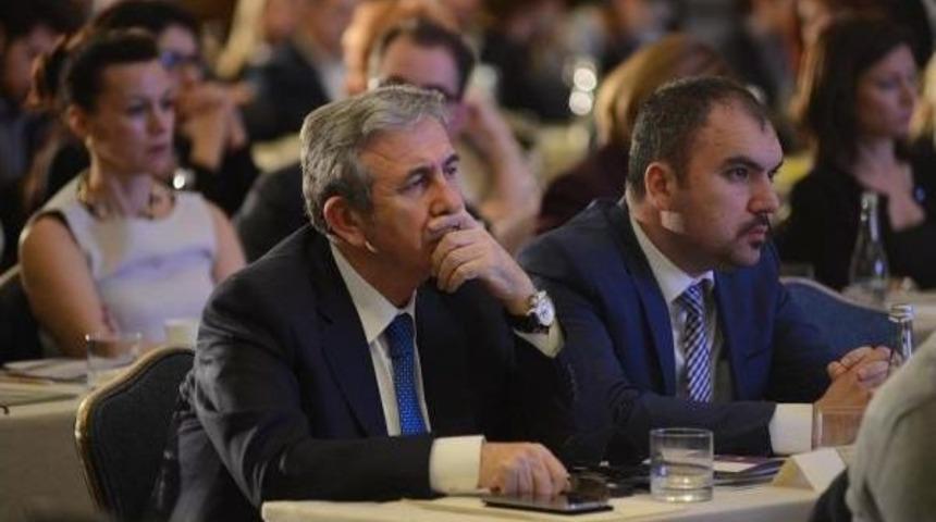 Obama'nın Ulusal Saha Direkt&ouml;r&uuml; Bird: Size Oy Vermeyeceğinize Emin Olduğunuz Kitle Ile Boşa Vakit Harcamayın