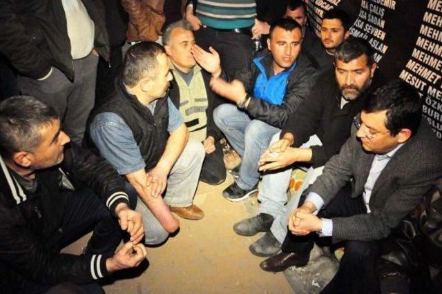 Chp Milletvekili &Ouml;zel den Somalı Madencilerin Oturma Eylemine Destek 3