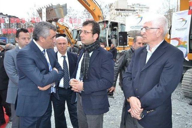 Beylikdüzü’nde Yeni İş Makineleri Kullanıma Hazır 1