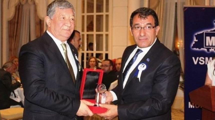 Smmmo &Uuml;yeleri Muhasebe Haftası Nedeniyle Yemekte Buluştular