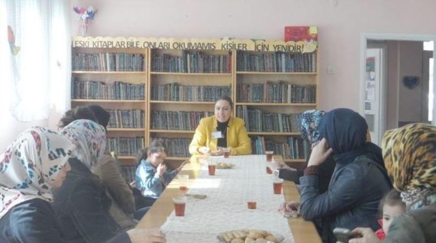 Kartepe Bilgi Evleri&rsquo;nde Aile İ&ccedil;i Eğitim Semineri