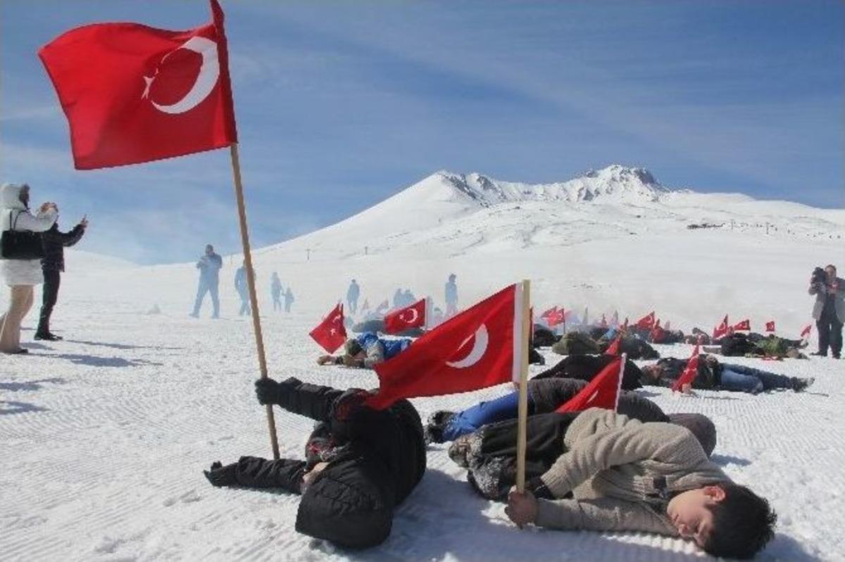 Erciyes&rsquo;te &ldquo;120&rdquo; Filmi Canlandırıldı