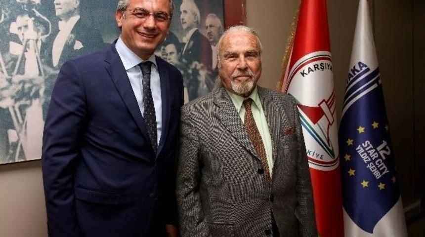 Karşıyaka Meclisi&rsquo;nden Vefa &Ouml;rneği