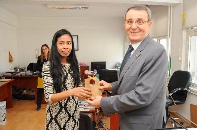 Murzioğlu&rsquo;ndan Kadın Personeline Nazarlıklı Bileklik 3