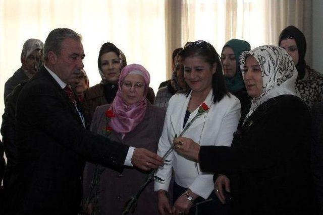 Mhp&rsquo;den 8 Mart D&uuml;nya Kadınlar G&uuml;n&uuml; Etkinliği 1