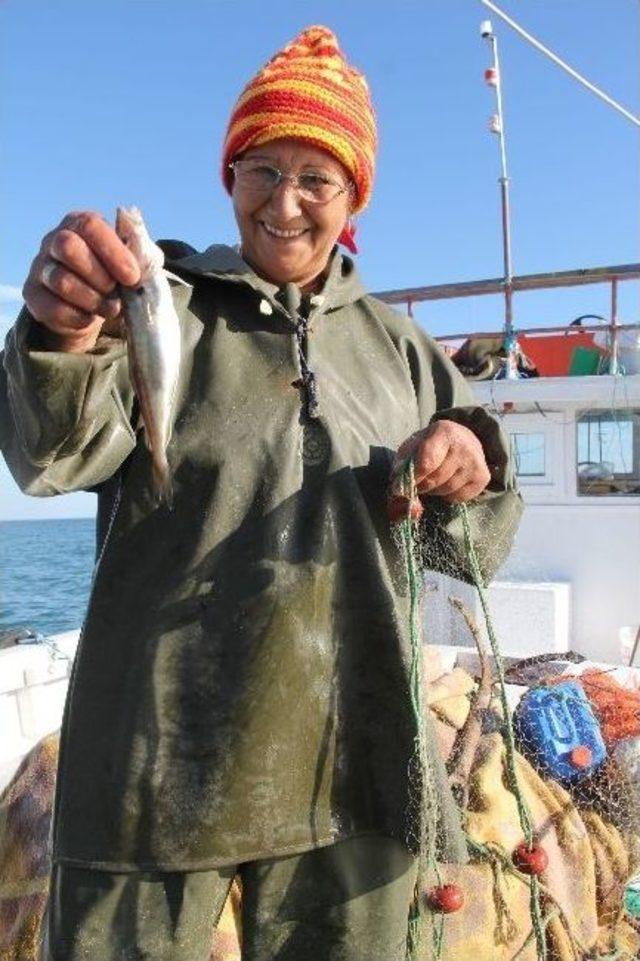 Ağları Balıkla Doluysa, G&uuml;n&uuml;n&uuml; Yaşıyor 1