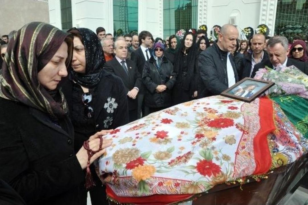 Şofbenden Zehirlenen Cemre Toprağa Verildi