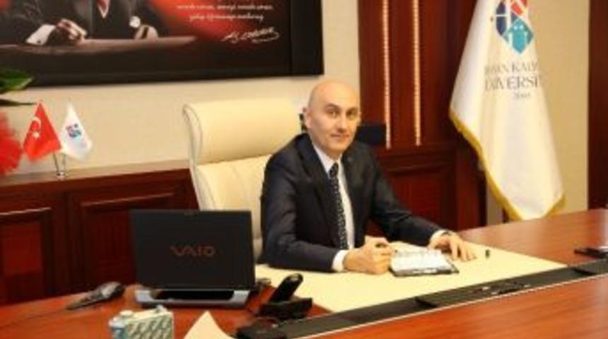 Hk&uuml; Rekt&ouml;r&uuml; Tamer Yılmaz&rsquo;dan 8 Mart Kadınlar G&uuml;n&uuml; Mesajı