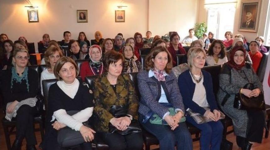 Fatsa&rsquo;da "g&uuml;nl&uuml;k Hayatımızda Şiddet Ve Kadın" Konferansı