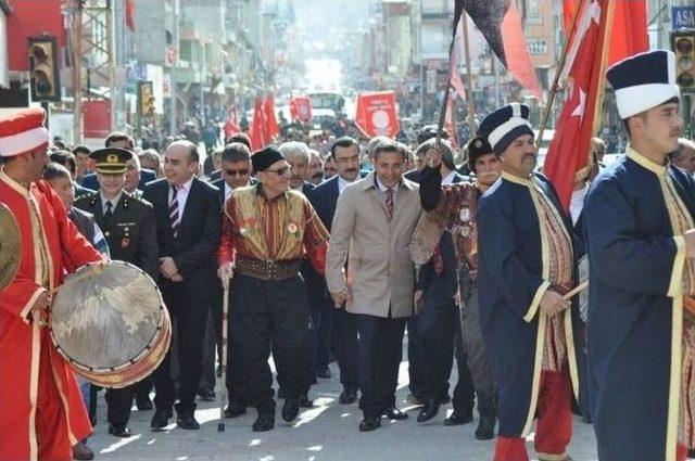 Kadirli&rsquo;de Kurtuluş Coşkusu 1