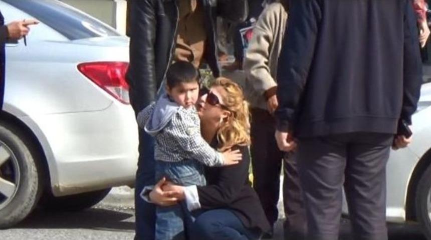 Parkta Oynayan &Ccedil;ocuğunu Kaybeden Annenin Paniği