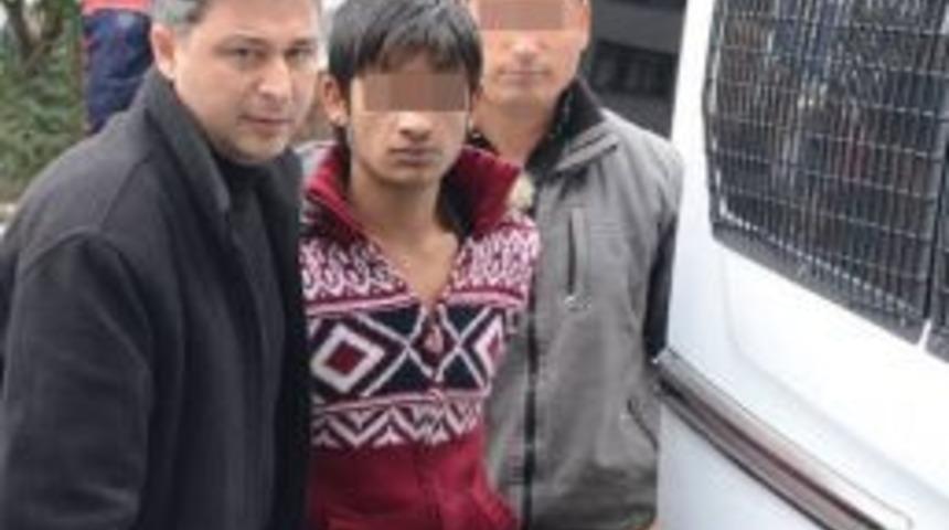 Aile Sağlığı Merkezinin Bilgisayarlarını &Ccedil;alan 3 Hırsızdan 1&rsquo;i Tutuklandı