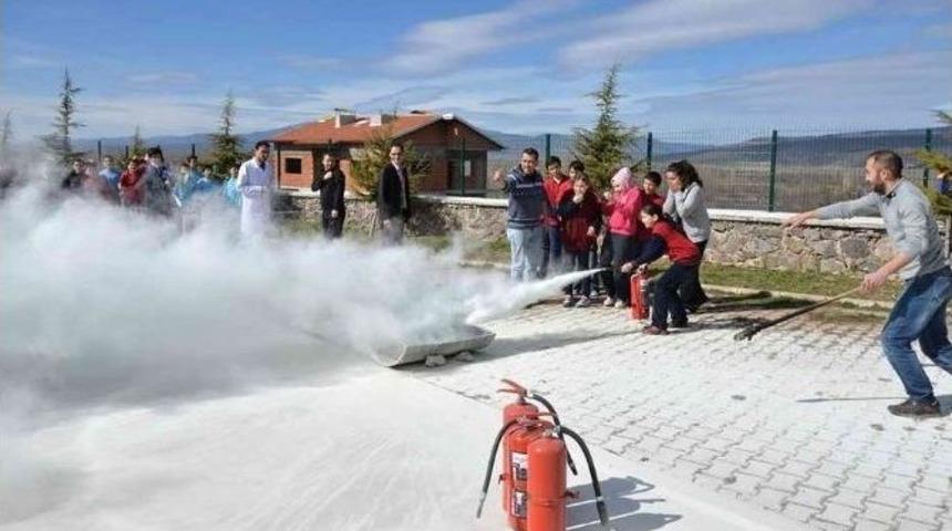 &Ouml;ğrencilere Afet Eğitimi