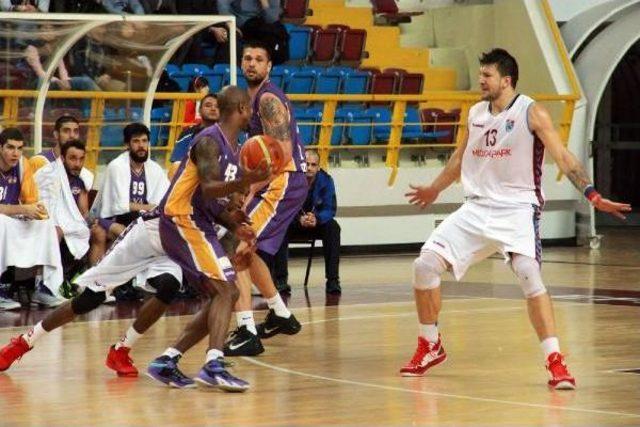 Trabzonspor Medical Park – Royal Halı Gaziantep: 74-88