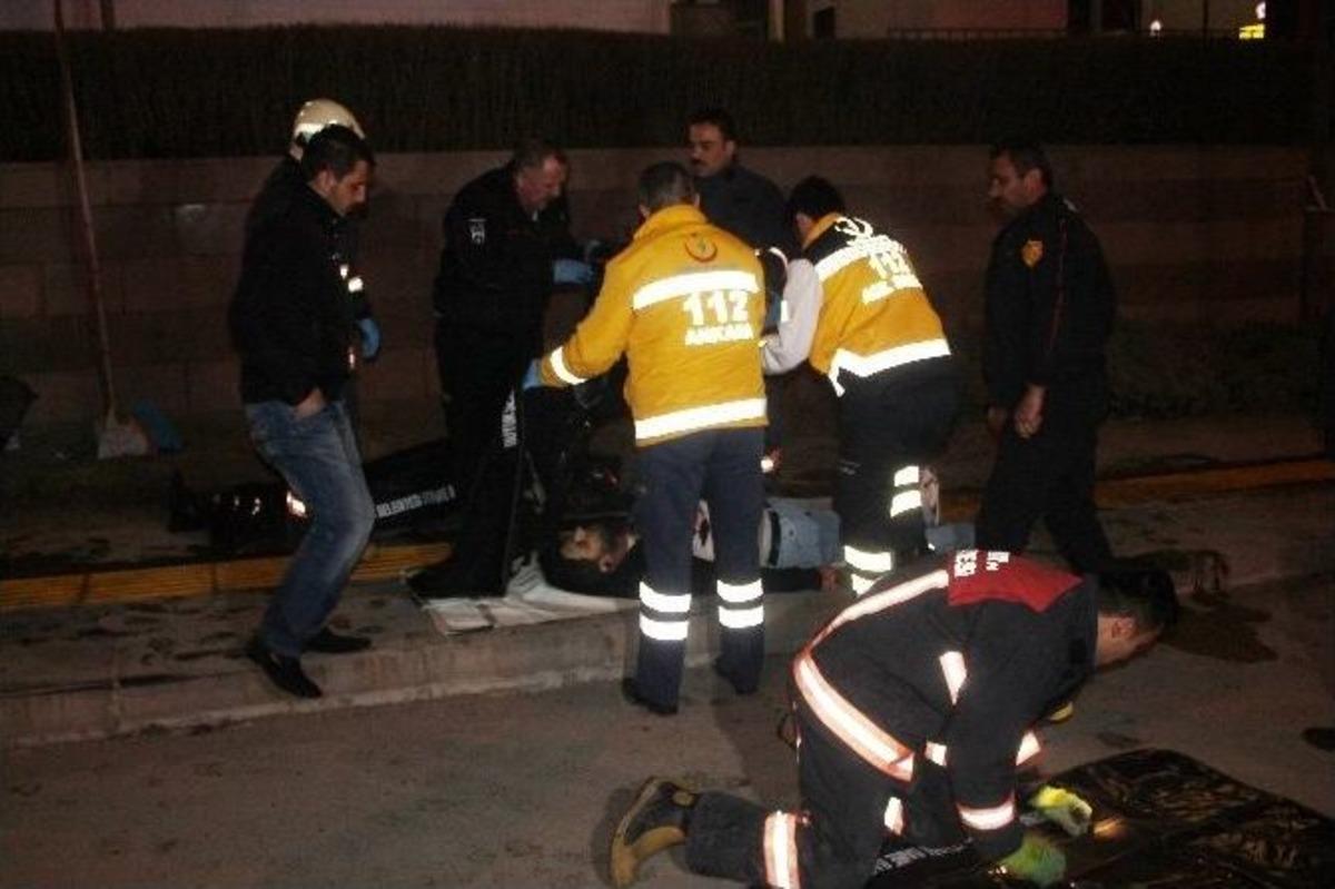 Başkent&rsquo;te Feci Kaza: 2 &Ouml;l&uuml; 1 Yaralı