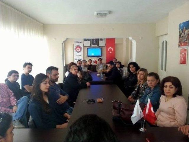Aydın T&uuml;rkav, Kahraman Kadınları Unutmadı 1