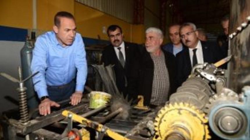 S&ouml;zl&uuml;: "15 İl&ccedil;emize Hizmet Boynumuzun Borcu"