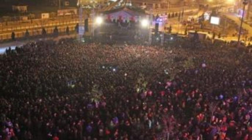 Giresun Belediyesi&rsquo;nden Kadınlar G&uuml;n&uuml;ne &Ouml;zel G&ouml;khan T&uuml;rkmen Konseri
