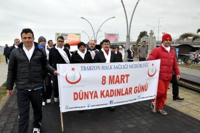 Trabzon’Da Sağlık Çalışanları Şiddetin Önlenmesi Için Yürüdü