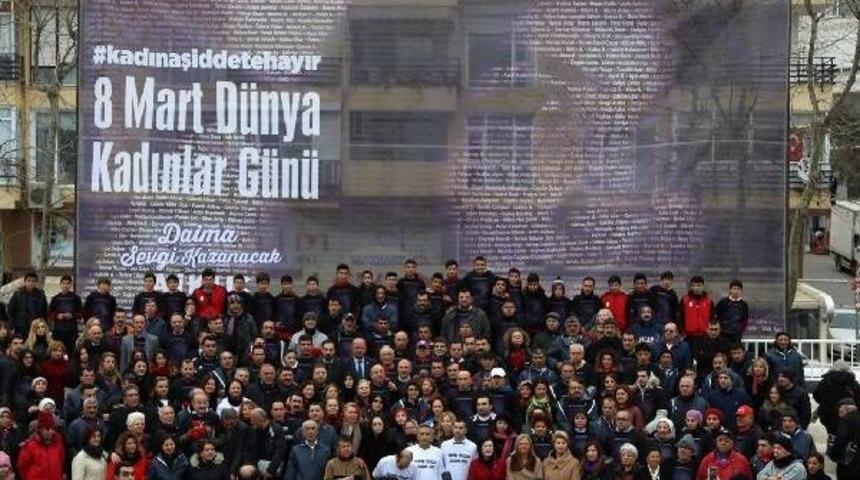 Maltepe'de Erkekler, &ldquo;Kadına Şiddete Hayır&rdquo; Diyerek Koştu