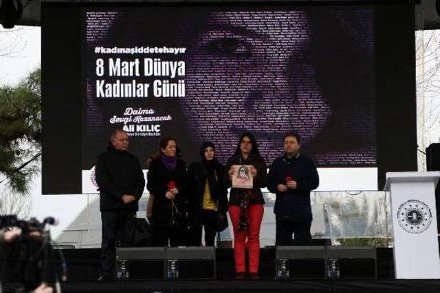 Maltepe'de Erkekler, “Kadına Şiddete Hayır” Diyerek Koştu