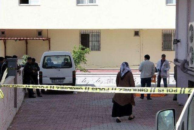 Kadın İntiharı, Kadınlar G&uuml;n&uuml; Dinlemedi 1