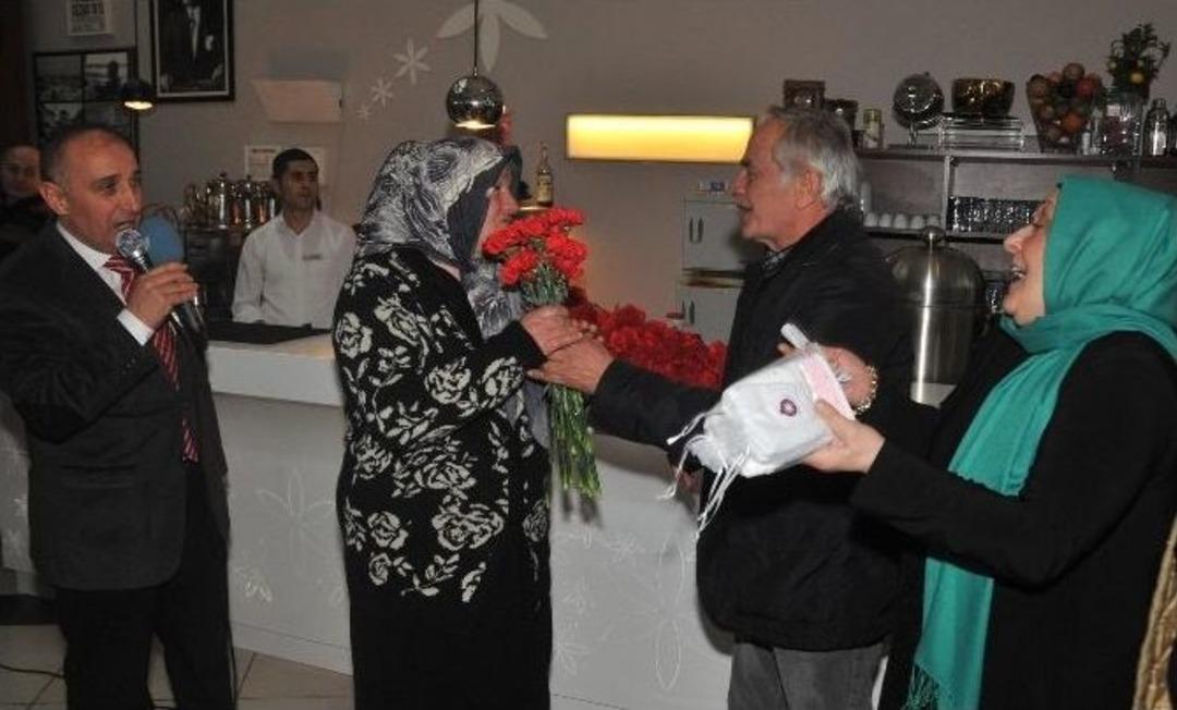 Ekşioğlu Vakfı, Kadınlar G&uuml;n&uuml;&rsquo;n&uuml; Kutladı