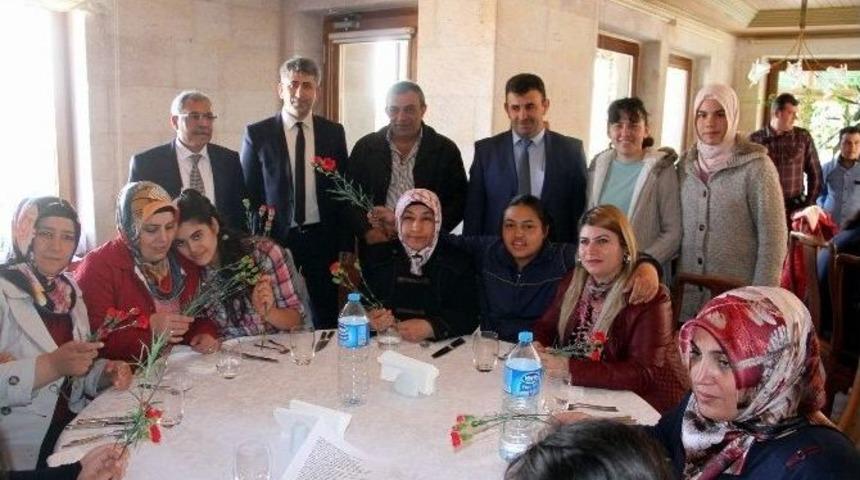 Rehabilitasyon Ve Bakım Merkezindeki Kadınlar 8 Mart D&uuml;nya Kadınlar G&uuml;n&uuml;&rsquo;n&uuml; Kutladı