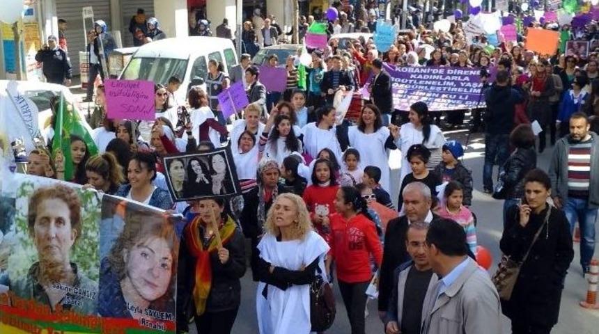 Kadın Ve Erkekler Kadına Şiddete Hayır İ&ccedil;in Y&uuml;r&uuml;d&uuml;