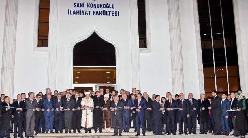 Cumhurbaşkanı Erdoğan&rsquo;dan Ga&uuml;n İlahiyat Fak&uuml;ltesi Ve Projelerine &Ouml;vg&uuml;