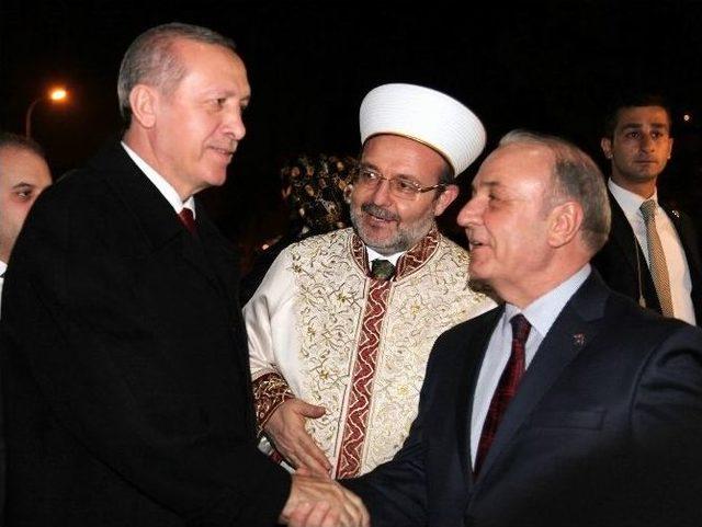 Cumhurbaşkanı Erdoğan’dan Gaün İlahiyat Fakültesi Ve Projelerine Övgü