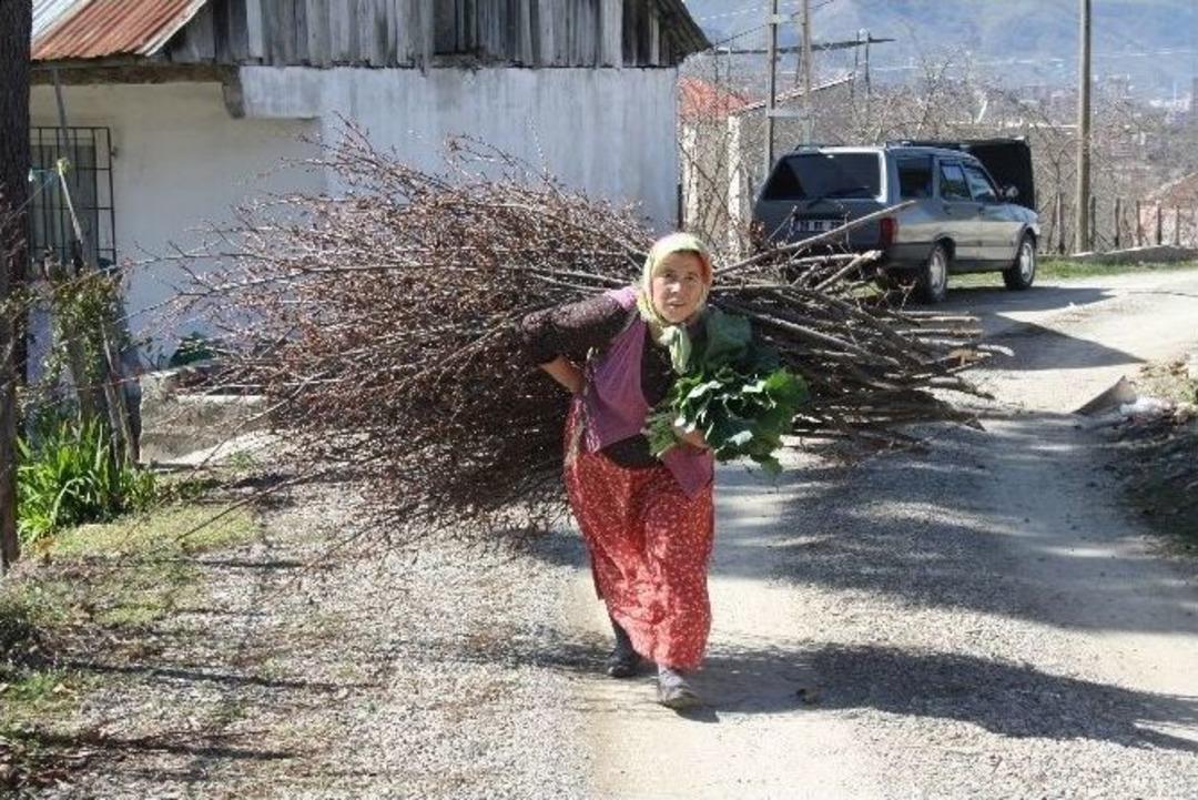 Onlar Hi&ccedil; Kadınlar G&uuml;n&uuml; Kutlamadı