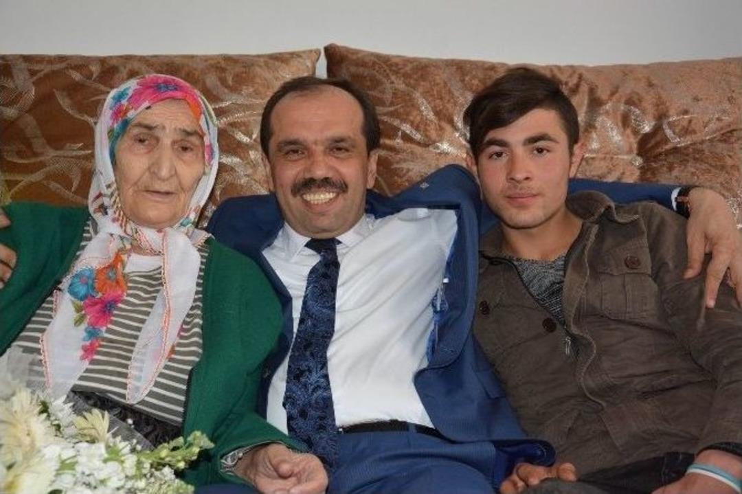 Balta, Trabzon Ak Parti Teşkilatının En Yaşlı Ve En Gen&ccedil; &Uuml;yelerini Buluşturdu