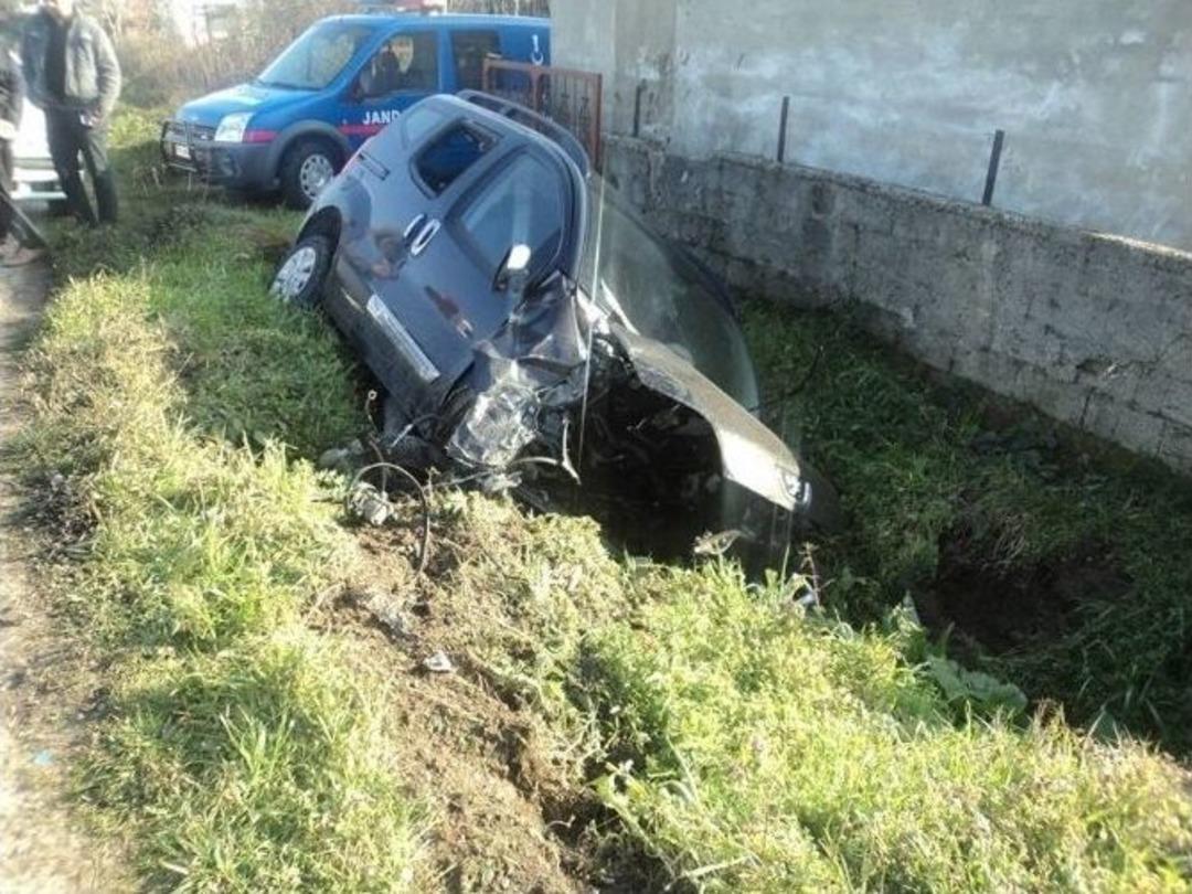 Aracıyla Kanala U&ccedil;tu, Burnu Bile Kanamadı